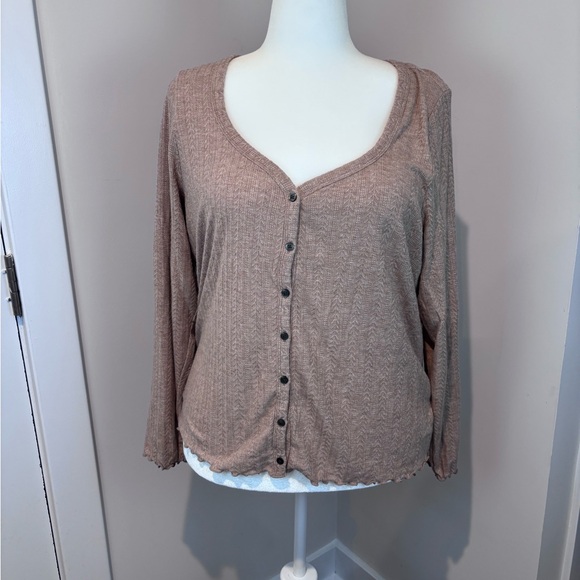 Old Navy Button Front Ribbed Knit Top XXL Light Brown Long Sleeve - Picture 1 of 11